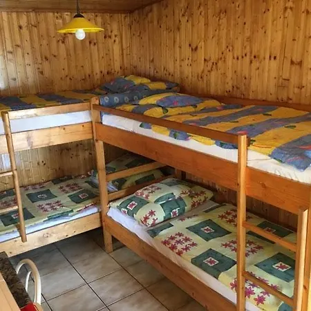 Konukevi Viktoria Vendeghaz Abda